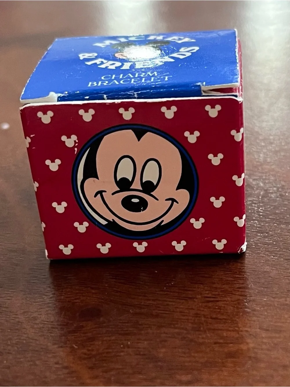 Avon Mickey & Friends Gold Tone Charm Bracelet Disney c1990 90s